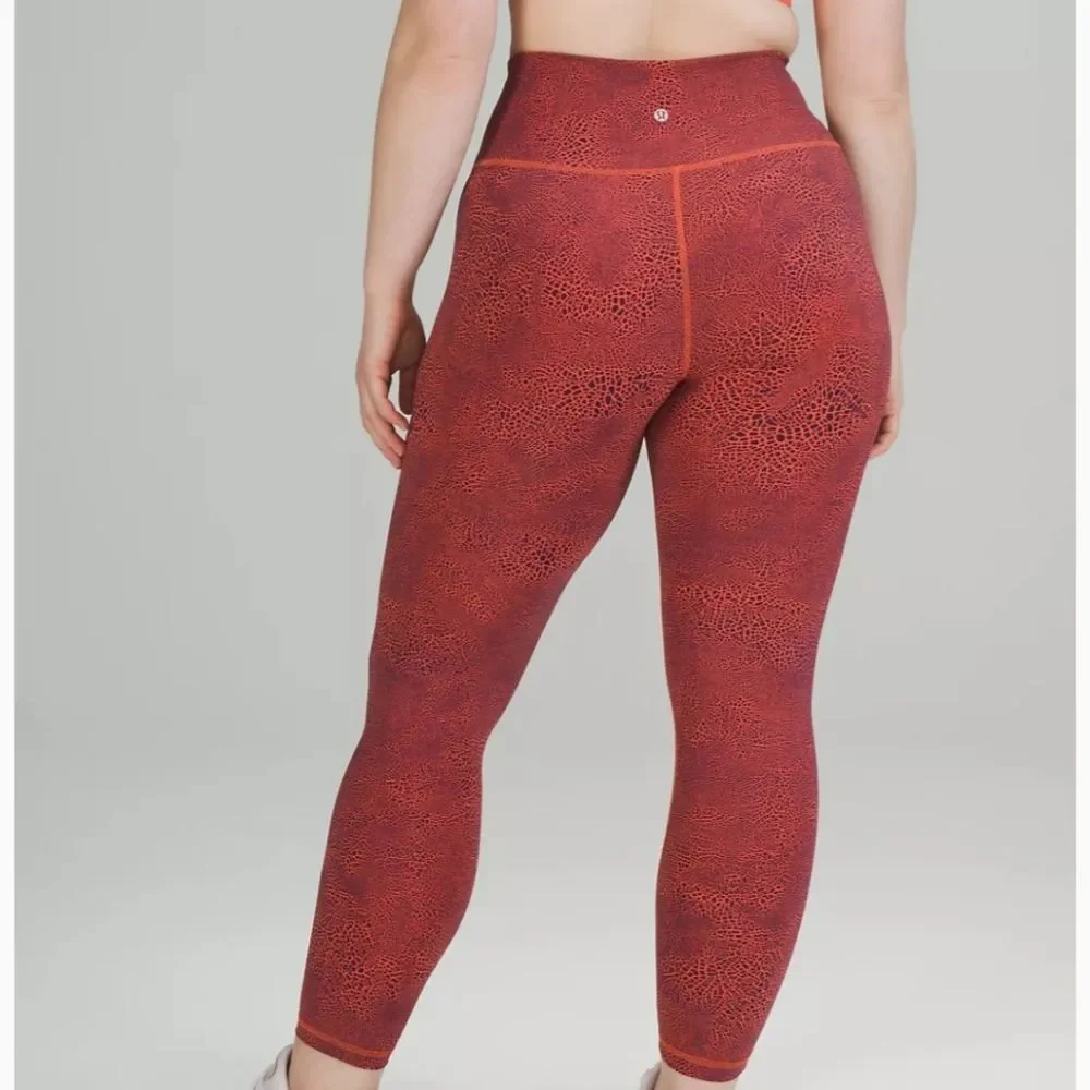 Lululemon WUNDER TRAIN HIGH-RISE TIGHT 25" size 6‎ - Picture 3 of 3